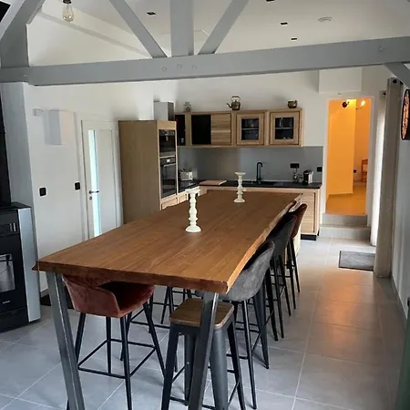 Emeraude A 5 Minutes Du Circuit Des 24 Changé