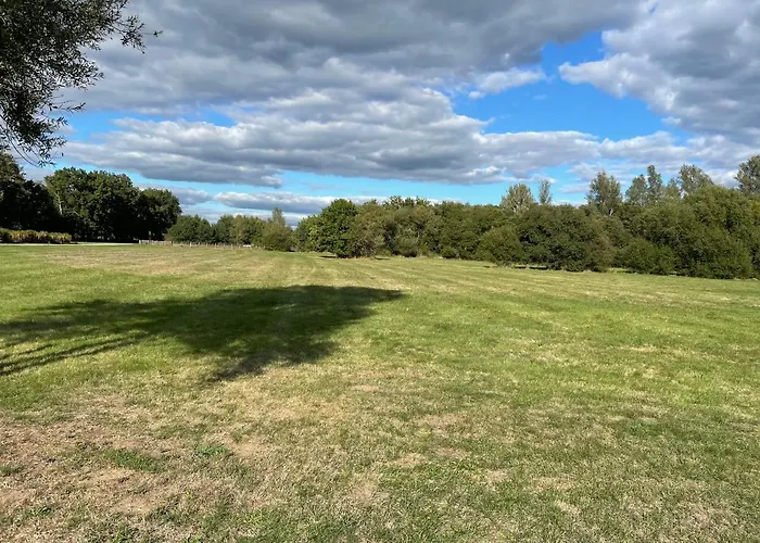 Emeraude à 5 Minutes Du Circuit Des 24 *